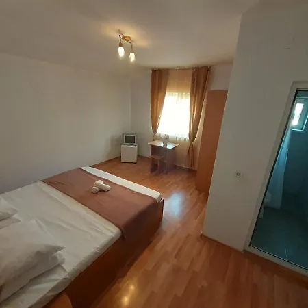Vila Raysa Si Andrei Costinesti